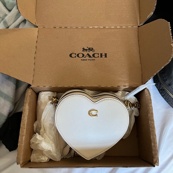 COACH | Heart Crossbody Bag - Picture 2 of 3
